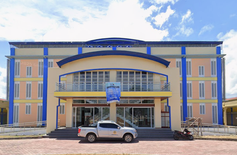 Loon Town Square